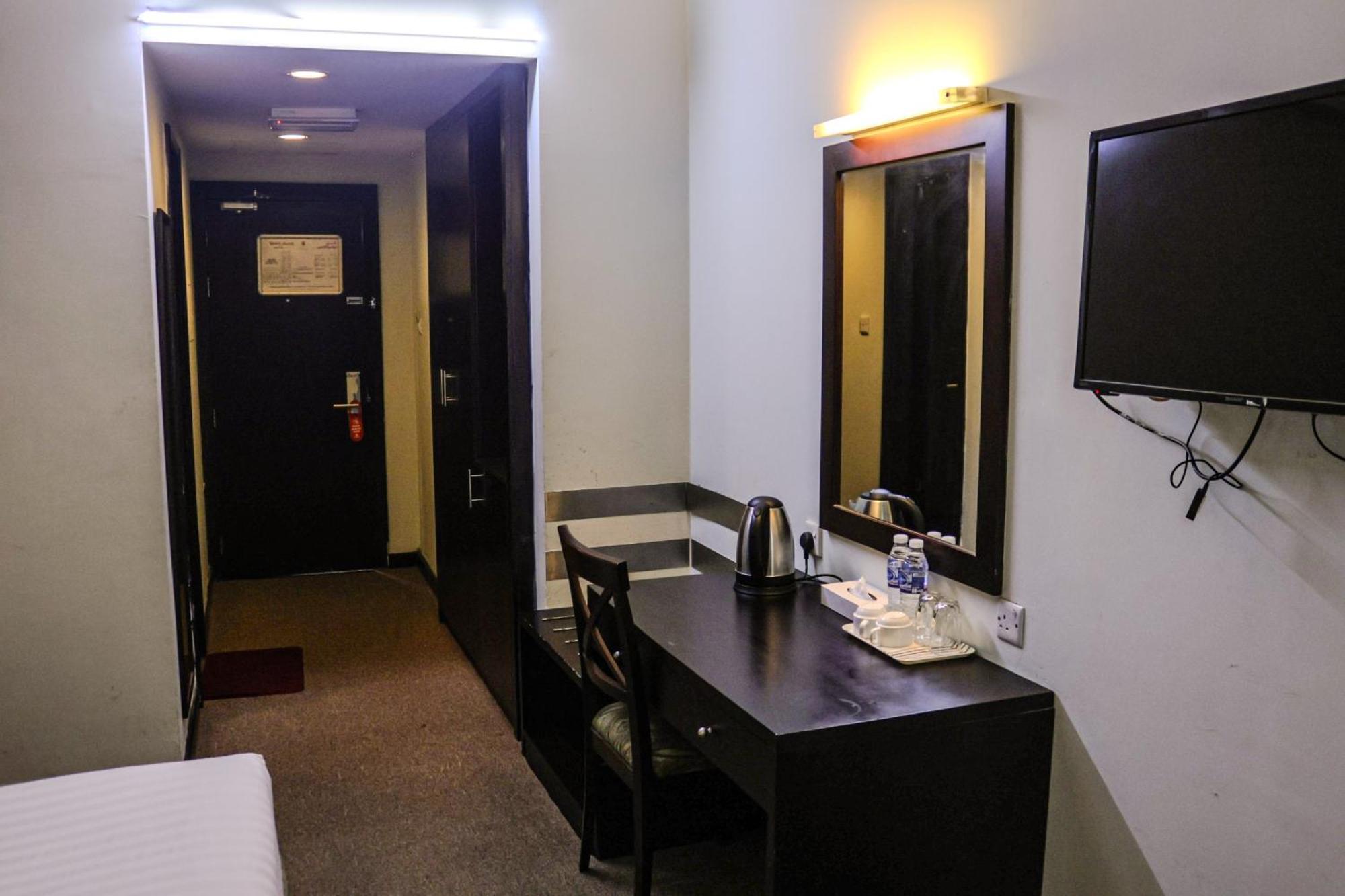 Boonmax Hotel Dubai Ngoại thất bức ảnh