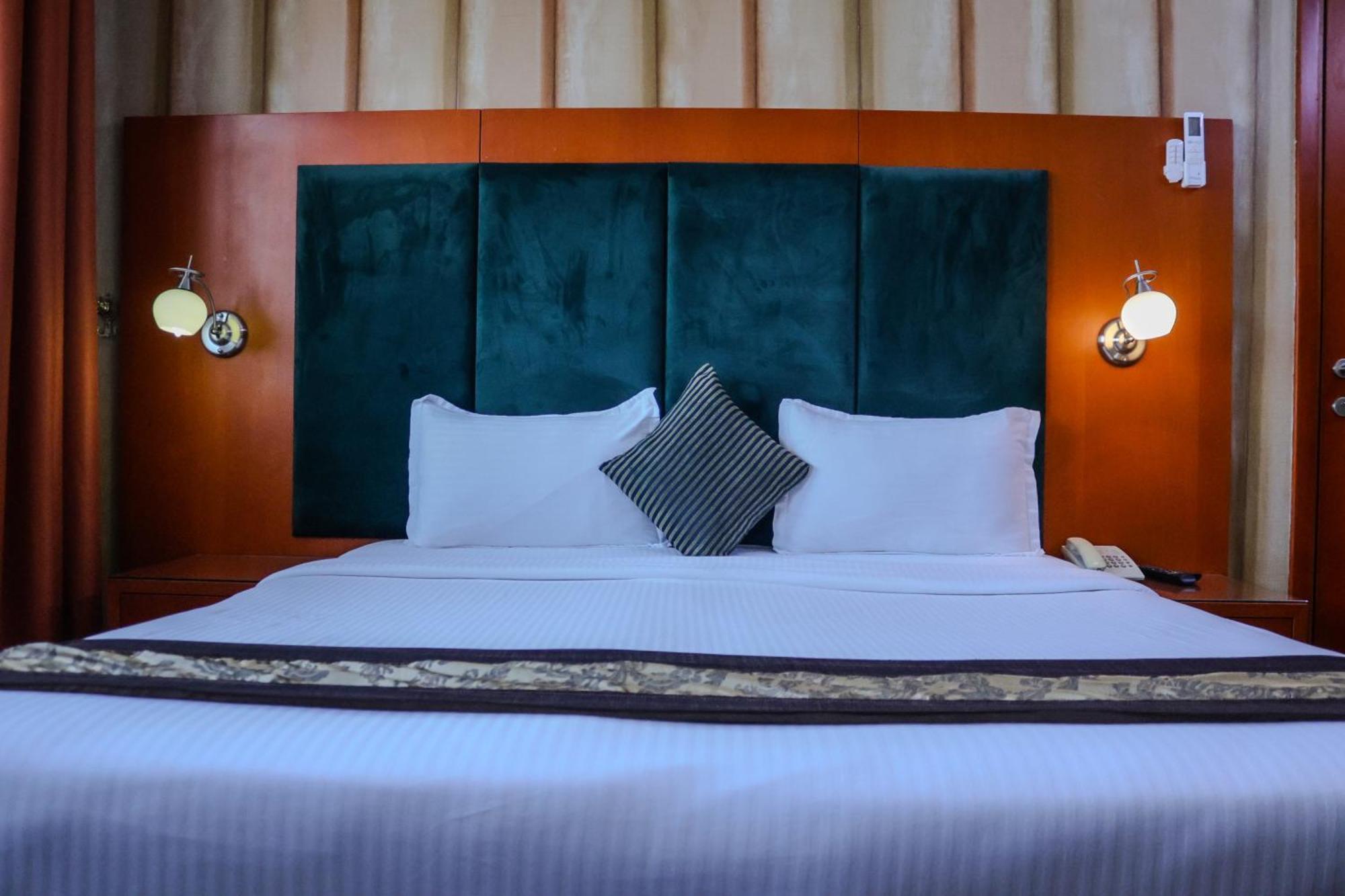 Boonmax Hotel Dubai Ngoại thất bức ảnh