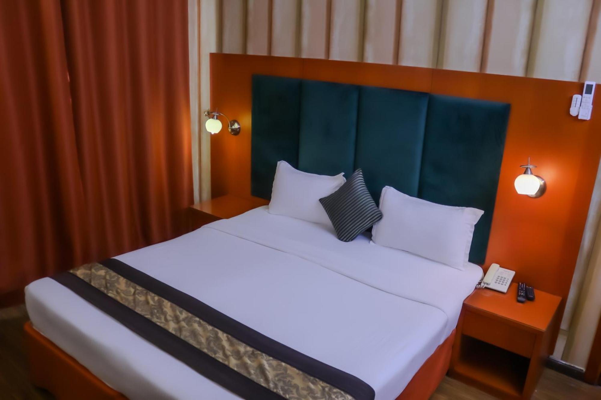 Boonmax Hotel Dubai Ngoại thất bức ảnh