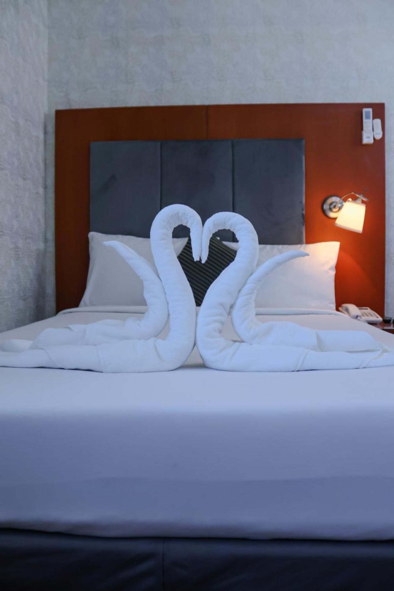 Boonmax Hotel Dubai Ngoại thất bức ảnh