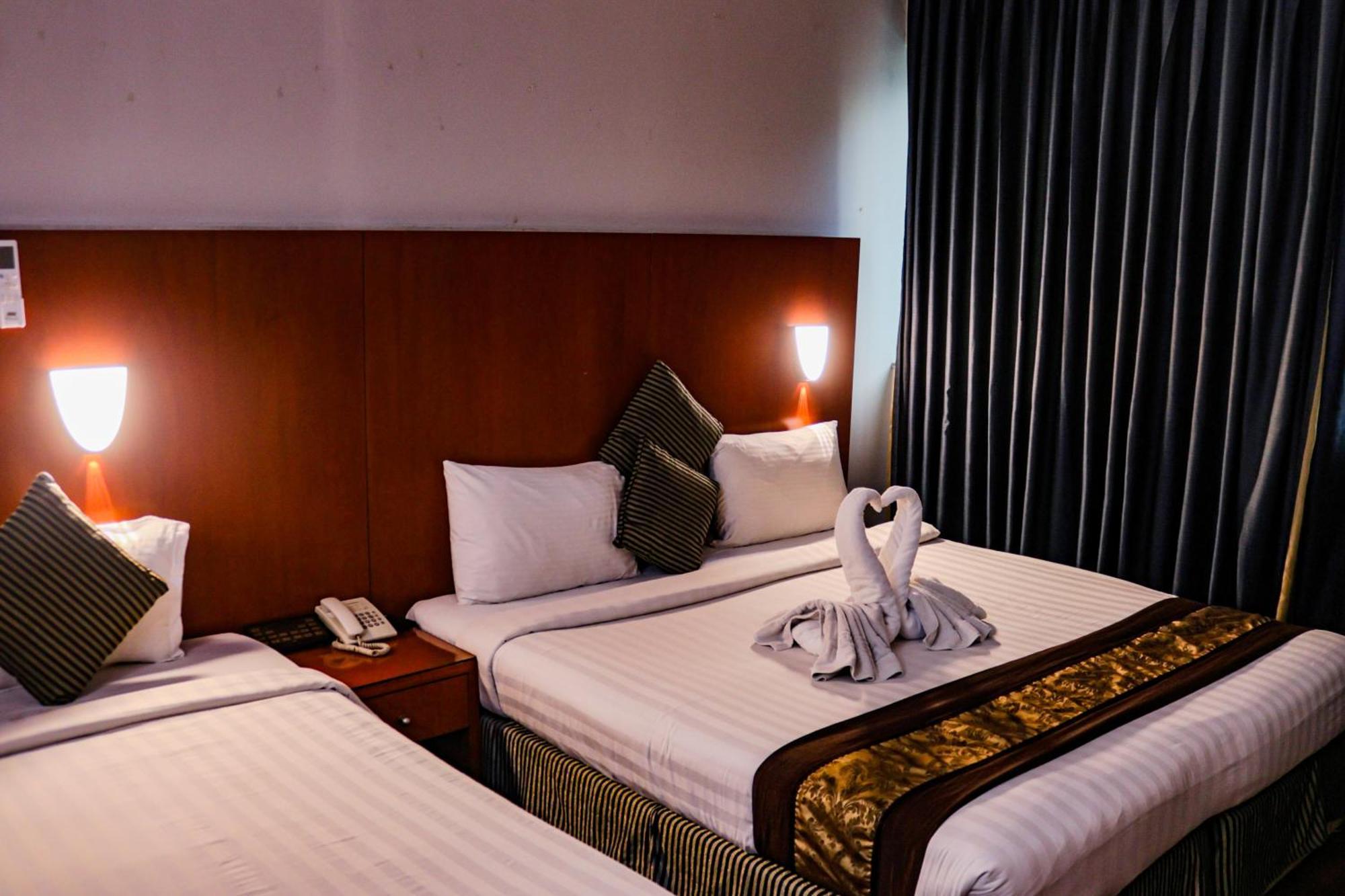 Boonmax Hotel Dubai Ngoại thất bức ảnh