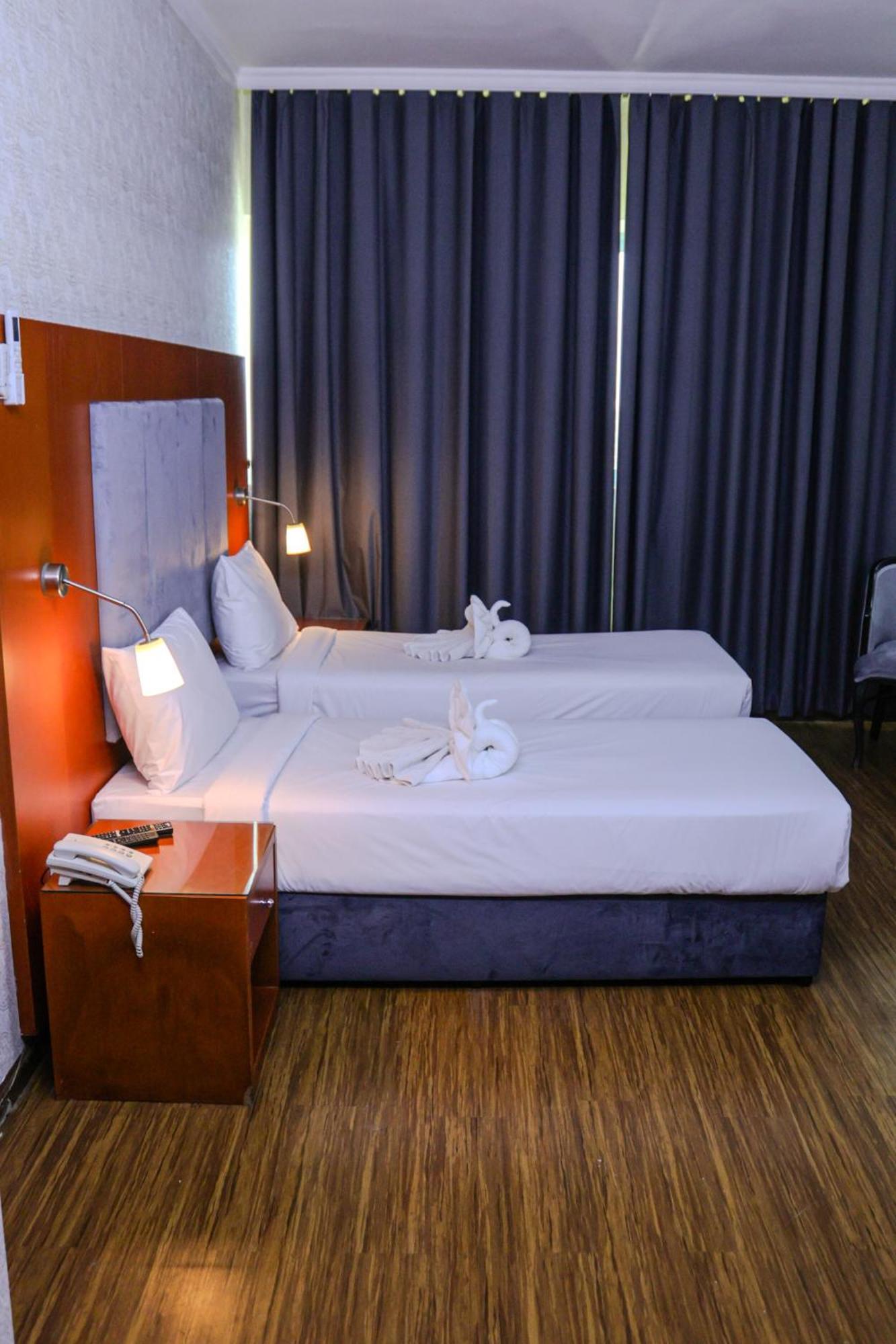 Boonmax Hotel Dubai Ngoại thất bức ảnh